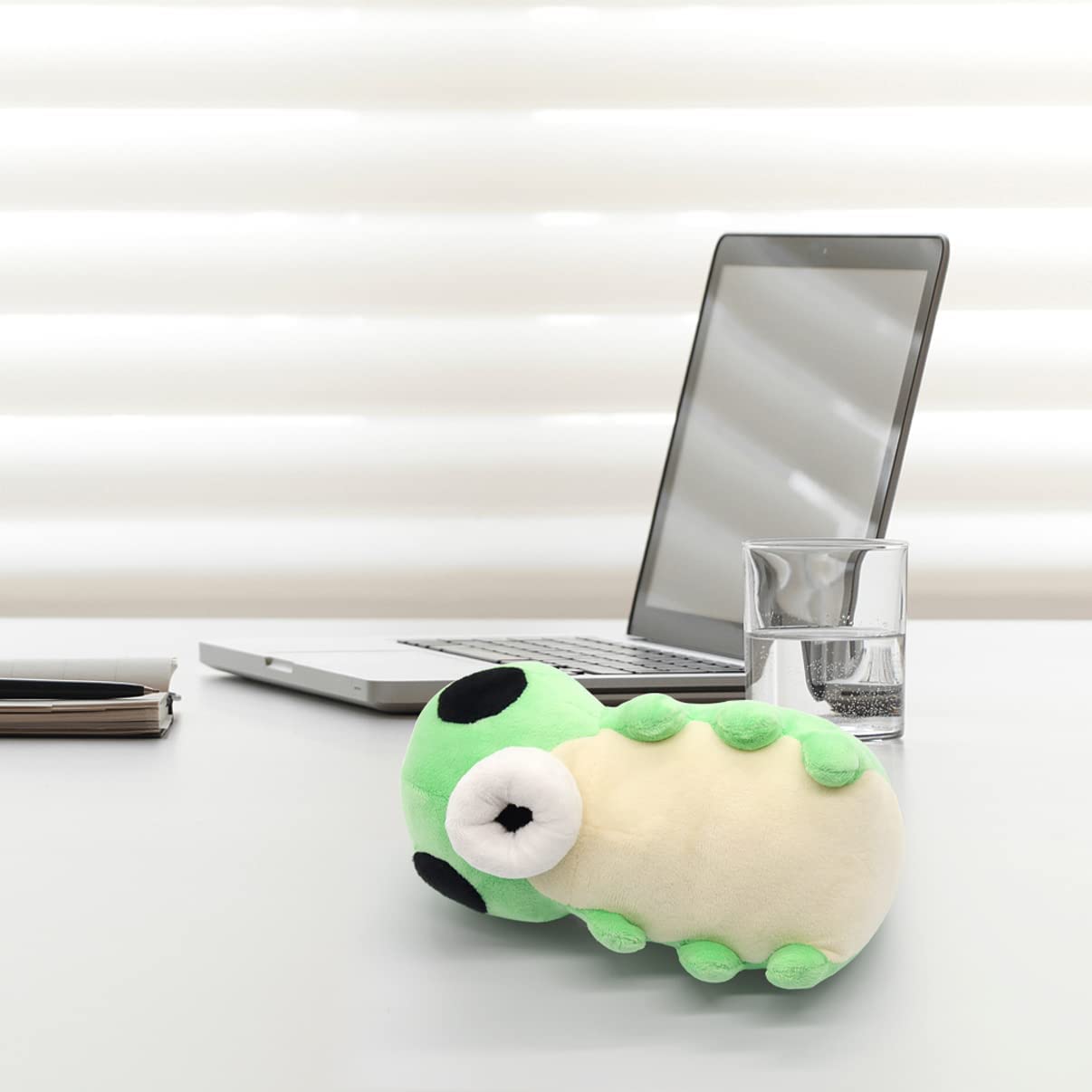 7.8 inch Grub Plushie Figure Toy Soft Stuffed with Small Game Character Backpack Keychian Pendant for Birthday Party Gift